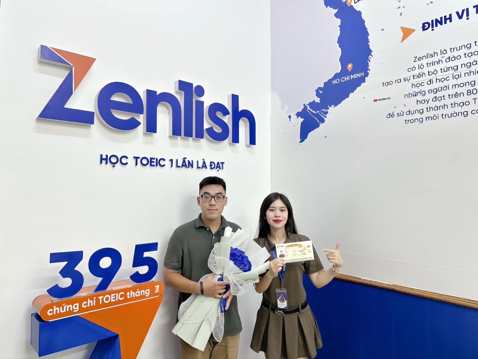 Vinh check-in cùng Cố vấn học tập